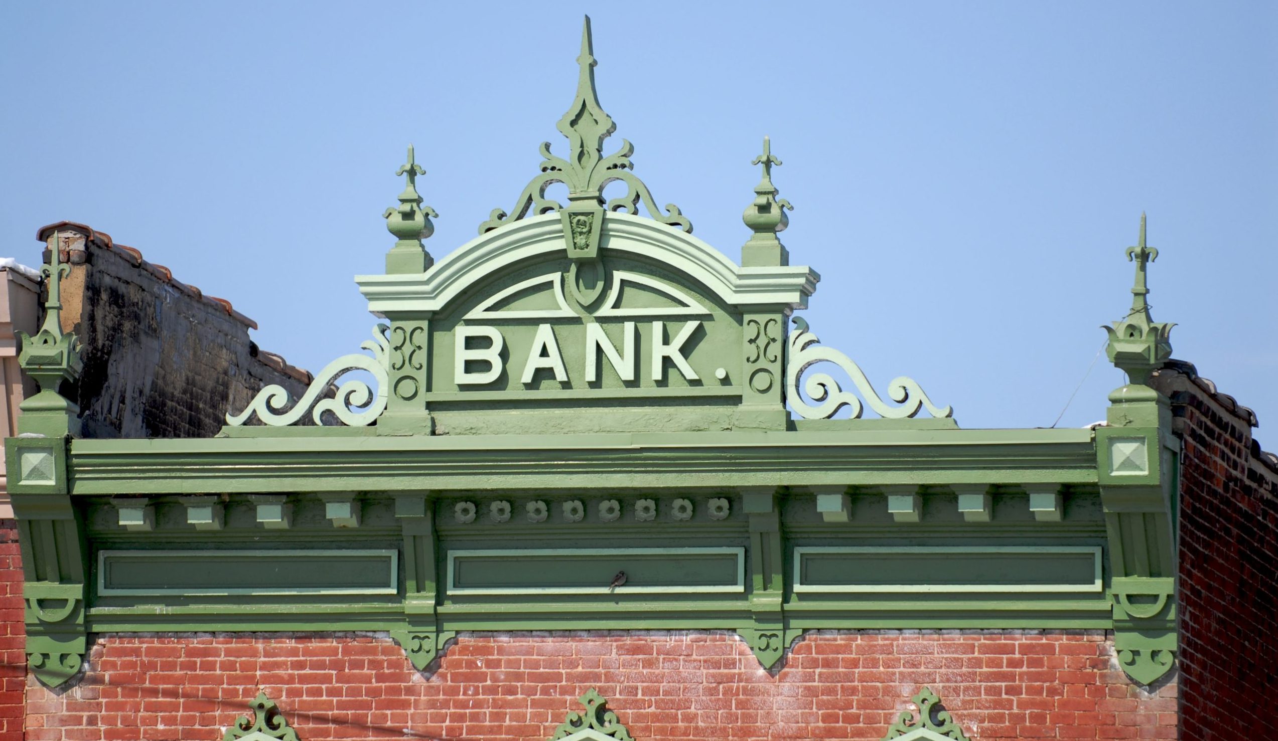 4 Compelling Reasons To Bank Locally Community Point Bank